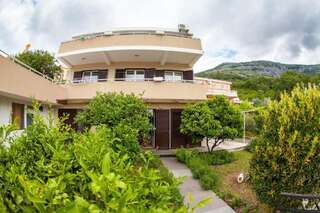 Апартаменты Apartment Milica Петровац Апартаменты Делюкс-59